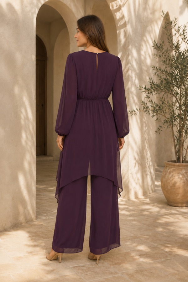 Mira 37 tunic set back or construction