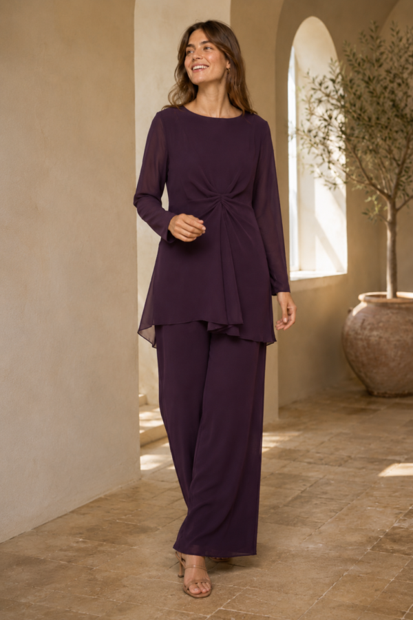 Mira 47 tunic set alternate angle