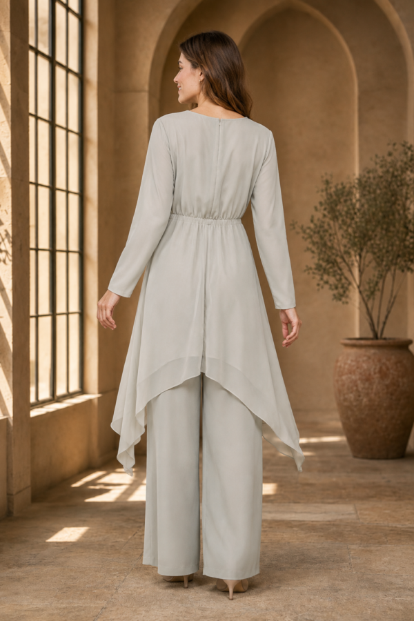 Pearl 72 tunic set back or construction