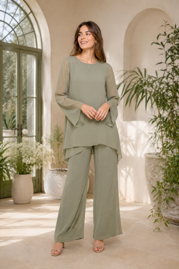 Mira 77 tunic set product hero
