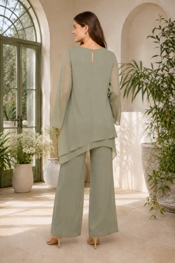 Mira 77 tunic set back or construction